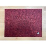 Birth Gramm Tischset Filz rubinrot meliert weißes Kreuz